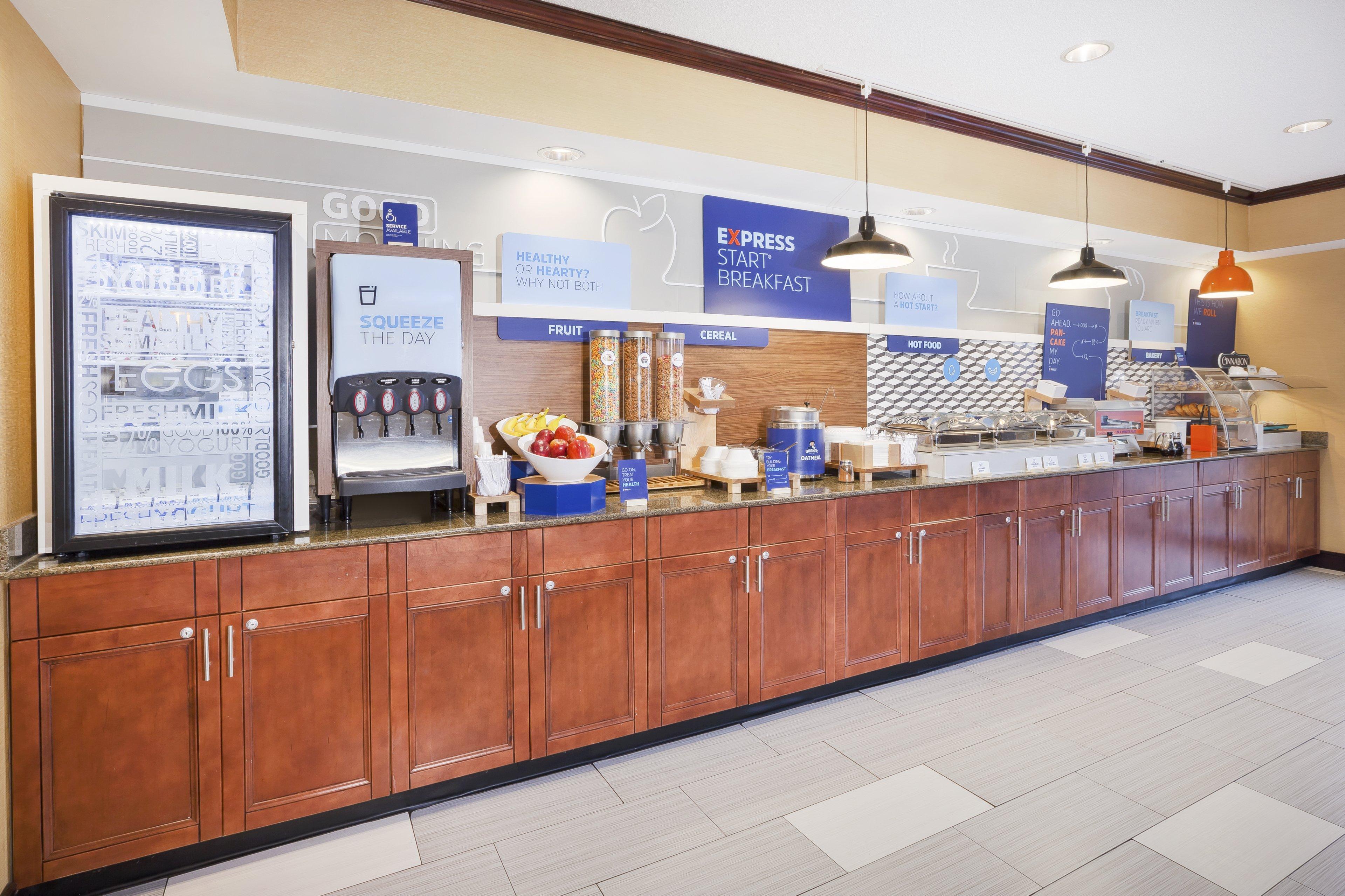 Holiday Inn Express Hotel & Suites Circleville By Ihg Buitenkant foto