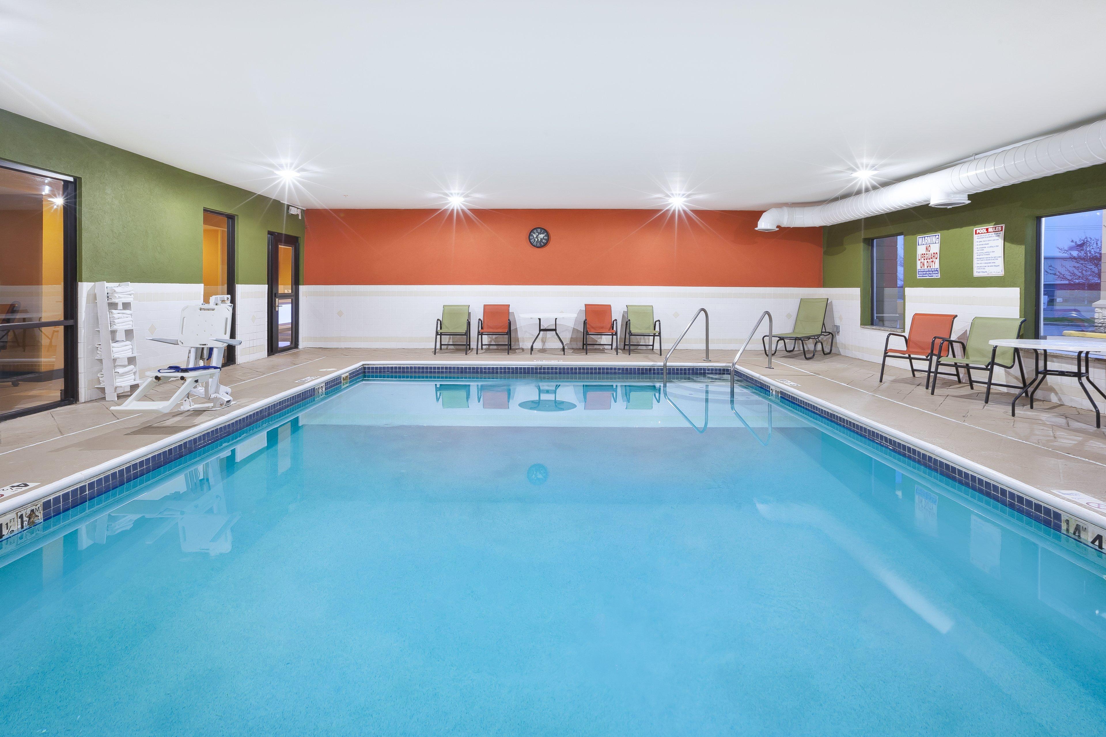 Holiday Inn Express Hotel & Suites Circleville By Ihg Buitenkant foto