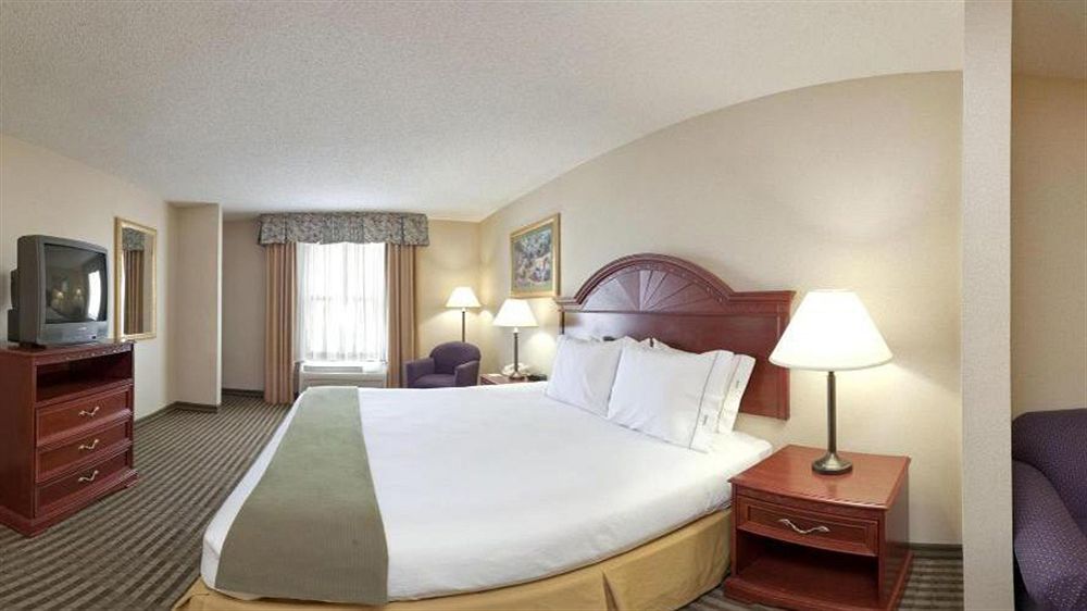 Holiday Inn Express Hotel & Suites Circleville By Ihg Buitenkant foto